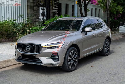 Xe Volvo XC60 Ultimate Bright B6 AWD 2024