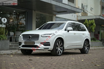 Xe Volvo XC90 Recharge Ultimate T8 AWD 2024
