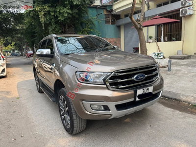 Xe Ford Everest Titanium 2.0L 4x4 AT 2019
