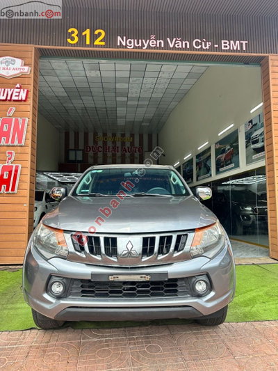 Xe Mitsubishi Triton 4x2 AT 2018