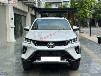 Xe Toyota Fortuner Legender 2.4L 4x2 AT 2024