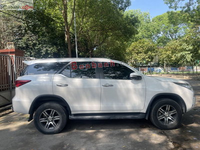 Xe Toyota Fortuner 2.4G 4x2 AT 2020