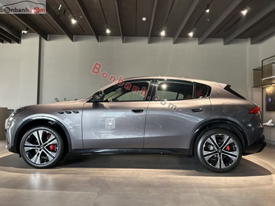 Xe Maserati Grecale Folgore 2024