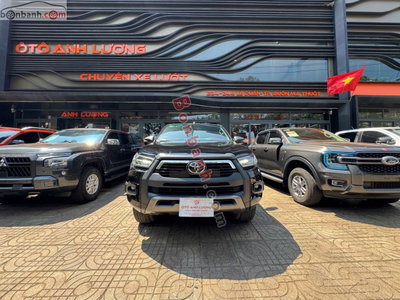Xe Toyota Hilux 2.8L 4x4 AT 2021