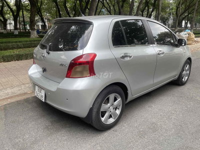 Toyota Yaris chính chủ màu Bạc , 66.634 km