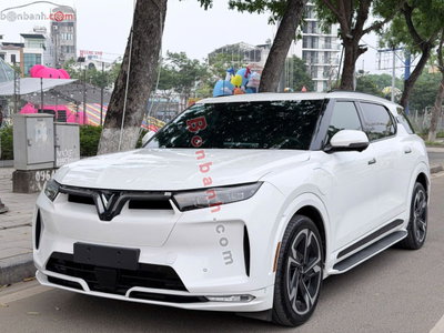 Xe VinFast VF9 Plus 6S SDI 2023