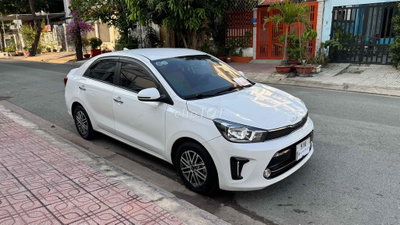 Kia Soluto 2022 1.4 AT Trắng 24.000km 1 chủ