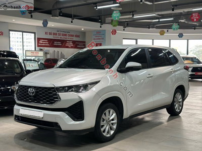 Xe Toyota Innova Cross 2.0 CVT 2024