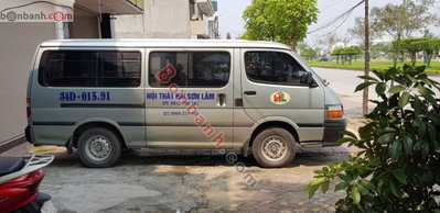Xe Toyota Hiace 2.4 2002