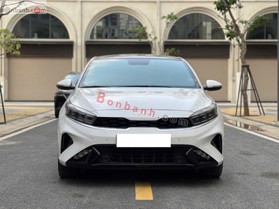 Xe Kia K3 Premium 2.0 AT 2022