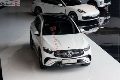 Xe Mercedes Benz GLC 300 4Matic 2023