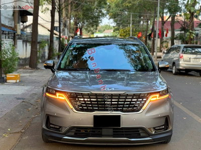 Xe Kia Carnival Signature 2.2D 2023