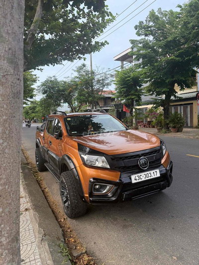 Nissan Navara 2020 1 cầu Nâu