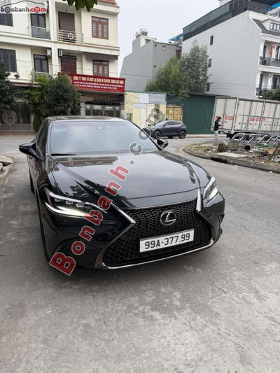 Xe Lexus ES 250 F Sport 2023