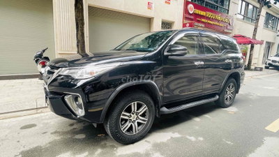 Toyota Fortuner 2019 Đen