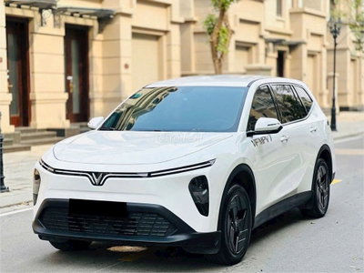 VINFAST MPV 7 - TRẢ TRƯỚC 110 TRIỆU NHẬN XE