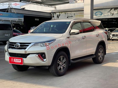 Xe Toyota Fortuner 2.7V 4x2 AT 2017