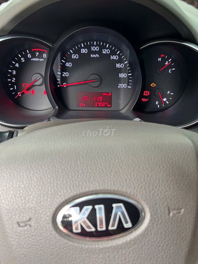 Kia Morning Vàng cát 37027 km