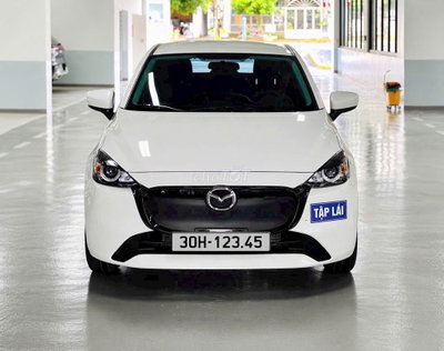 Mazda 2 Trắng Xe tập lái