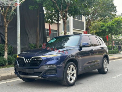 Xe VinFast Lux SA 2.0 Base 2.0 AT 2021