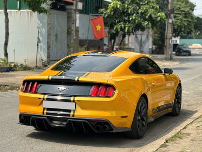 Ford Mustang 2014 2015 50.000 km Vàng