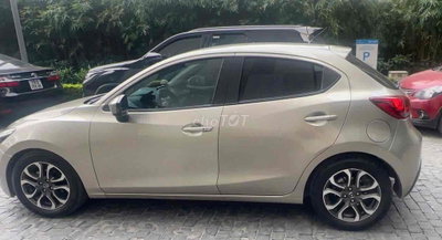 Mazda 2 Vàng cát