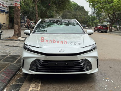 Xe Toyota Camry 2.5 HEV Top 2026