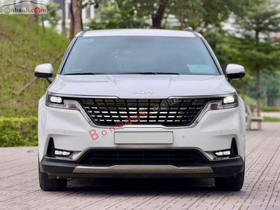 Xe Kia Carnival Premium 2.2D 7S 2023