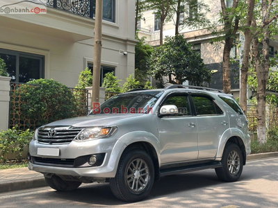 Xe Toyota Fortuner 2.7V 4x2 AT 2013