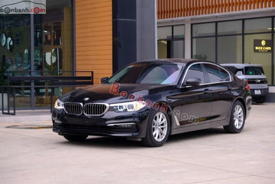 Xe BMW 5 Series 520i 2018