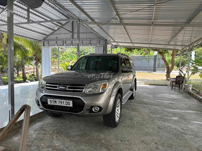 Ford Everest 2014 Số sàn Xám