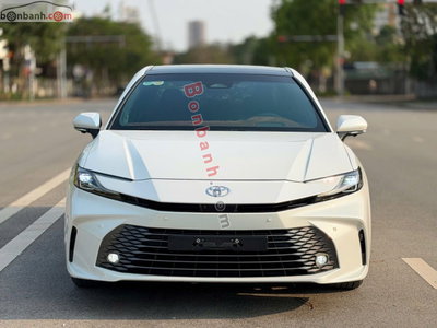 Xe Toyota Camry 2.5 HEV Top 2025