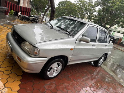 Kia Pride màu Bạc