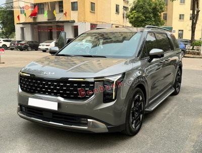 Xe Kia Carnival Signature 2.2D 2025