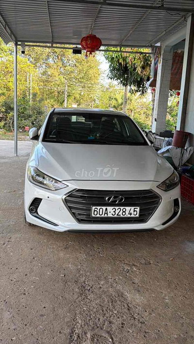bán xe elantra 2.0 .