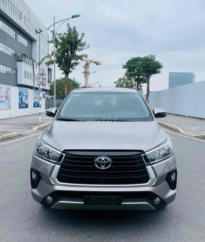 Toyota Innova 2021 2.0E MT màu Nâu Đồng