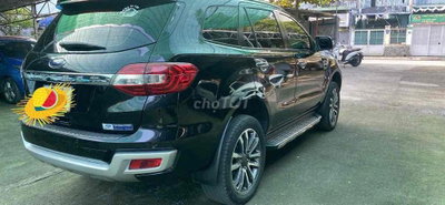 Ford Everest Titanium 2020 Đen 73.333 km