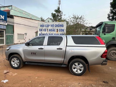 Toyota Hilux 2020 Bạc