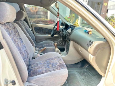 Toyota Corolla 2001 Số sàn Trắng
