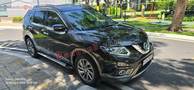 Xe Nissan X trail 2.0 2WD Premium 2017