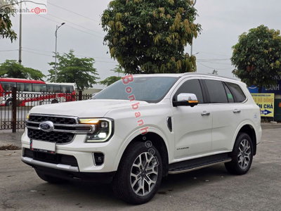 Xe Ford Everest Titanium Plus 2.0L 4x4 AT 2025
