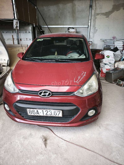 Hyundai i10 2014 Đỏ 4000km