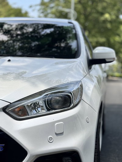 Ford Focus Titanium 2017 RS 87.000km Trắng