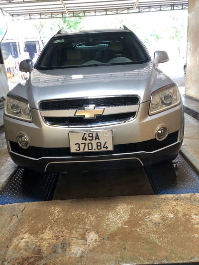 Chevrolet Captiva Bạc