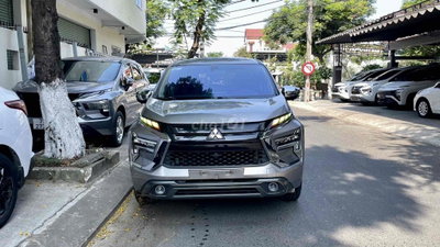 Mitsubishi Xpander Premium 2022 Xám