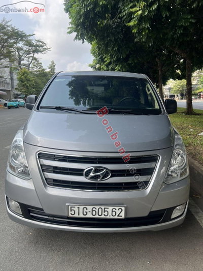 Xe Hyundai Grand Starex 2.5 MT 2017
