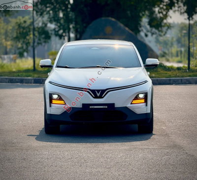 Xe VinFast VF6 Plus 2025