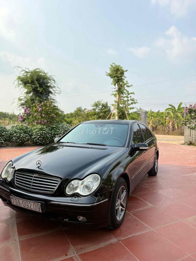 Mercedes 2003 Đen