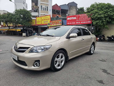Toyota Altis 2011 2.0 Full Vàng cát