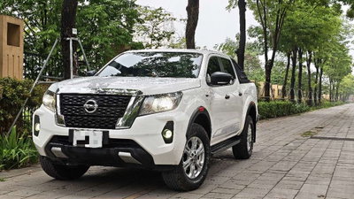 Nissan Navara Trắng 66291 km